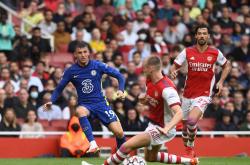 开云体育平台APP-争议判罚！尤文图斯主帅质疑裁判判罚，愤怒抗议的简单介绍