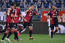 开云体育官网-热那亚主场惊险获胜，保级希望仍存