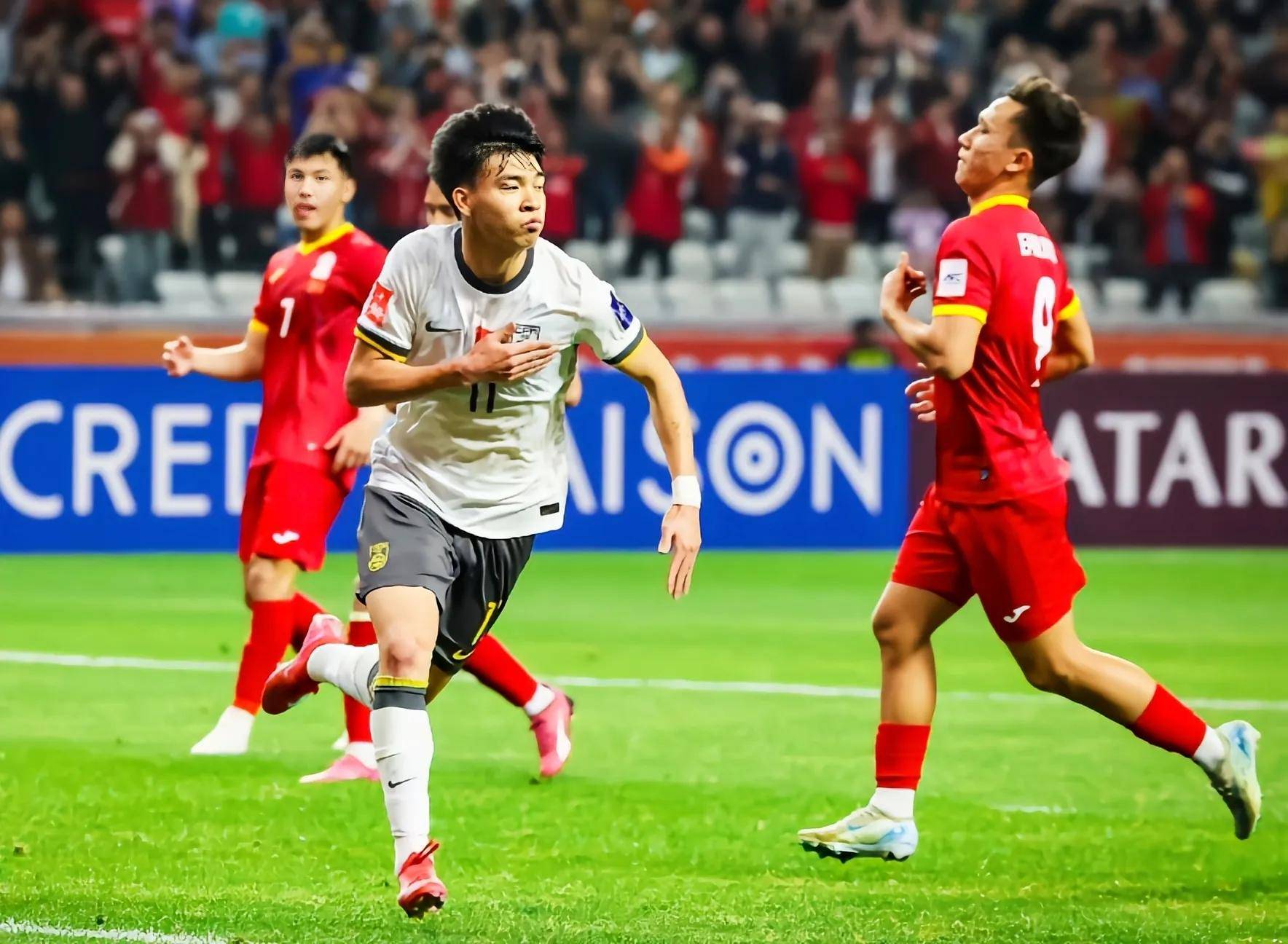 亚洲杯热闹开打：韩国队势不可挡的简单介绍