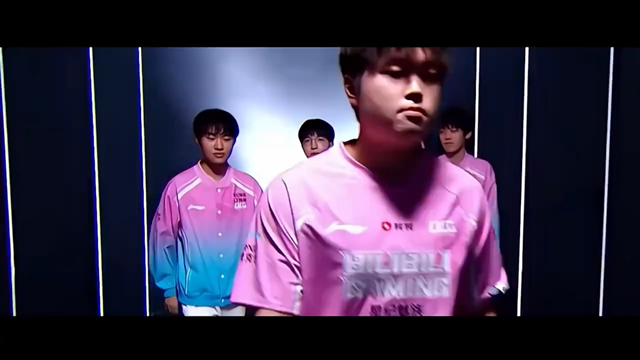 WBG轻取GEN,Knight打出惊人五杀全球总决赛2:0(巴黎) WBG轻取GEN,Knight打出惊人五杀全球总决赛2:0(巴黎)