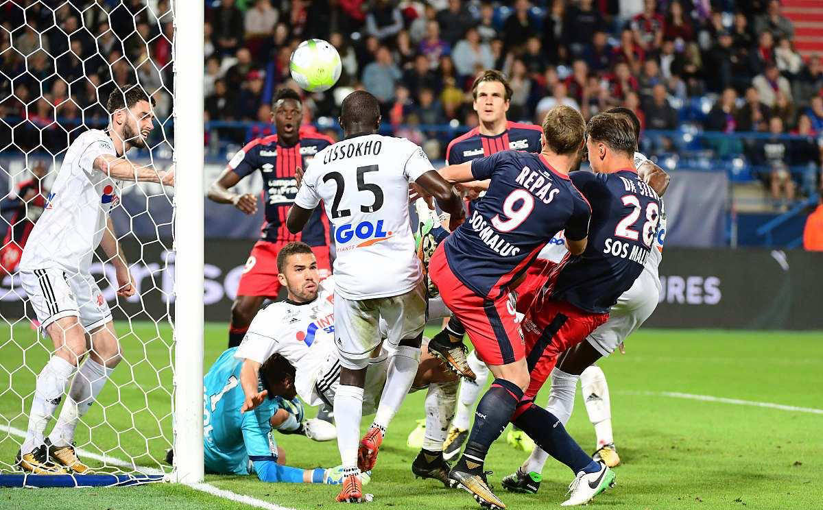 马赛主场不敌里昂,遭遇失利的简单介绍 马赛主场不敌里昂,遭遇失利的简单介绍