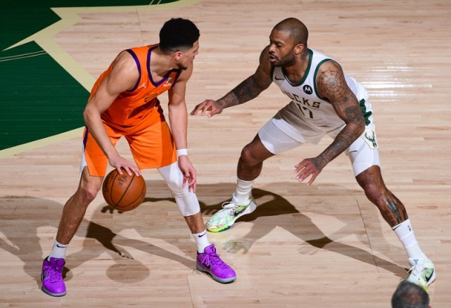 包含四川队鏖战浙江队,布克状态火热的词条 包含四川队鏖战浙江队,布克状态火热的词条