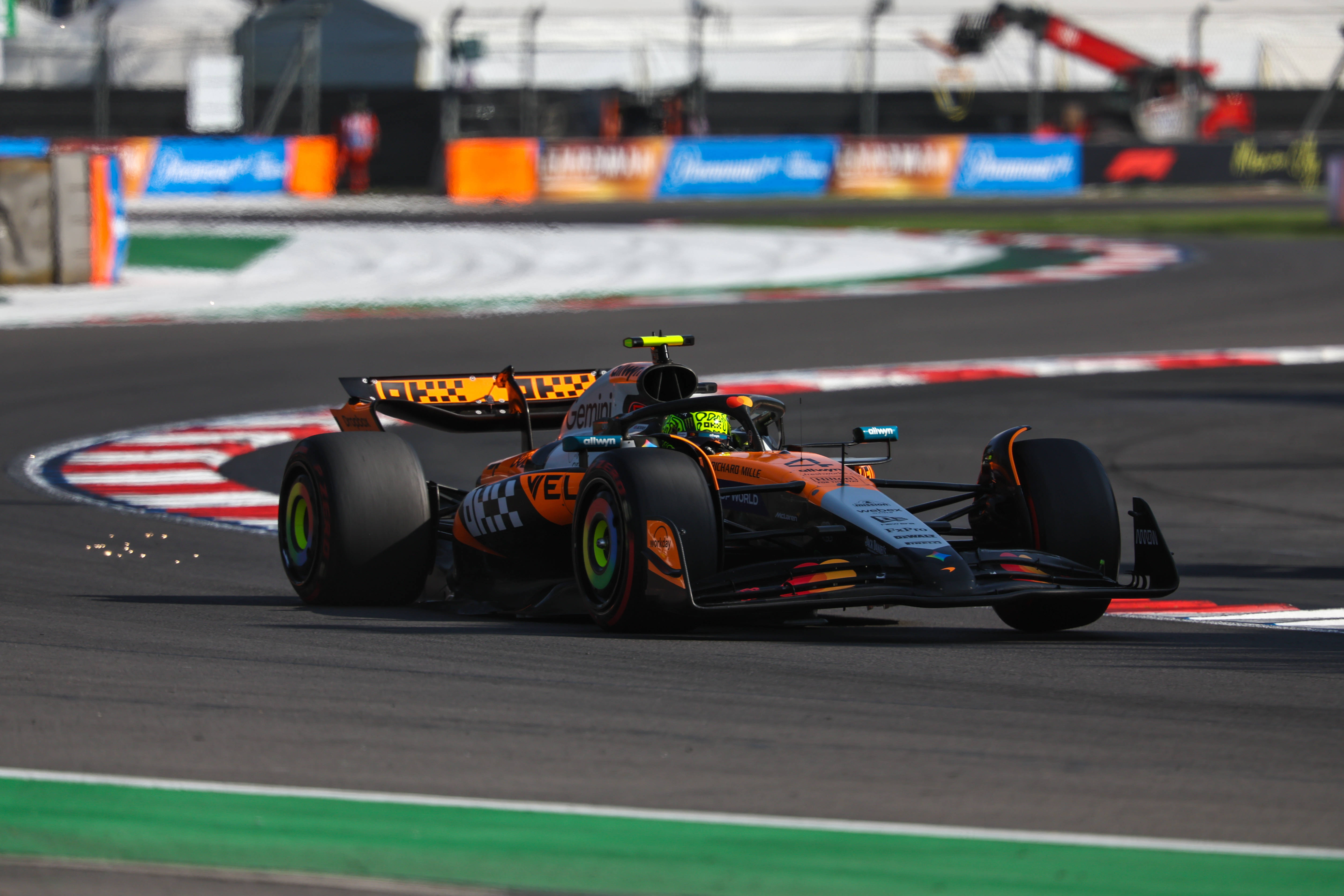 哈斯车队轻取法拉利，诺里斯关键制胜